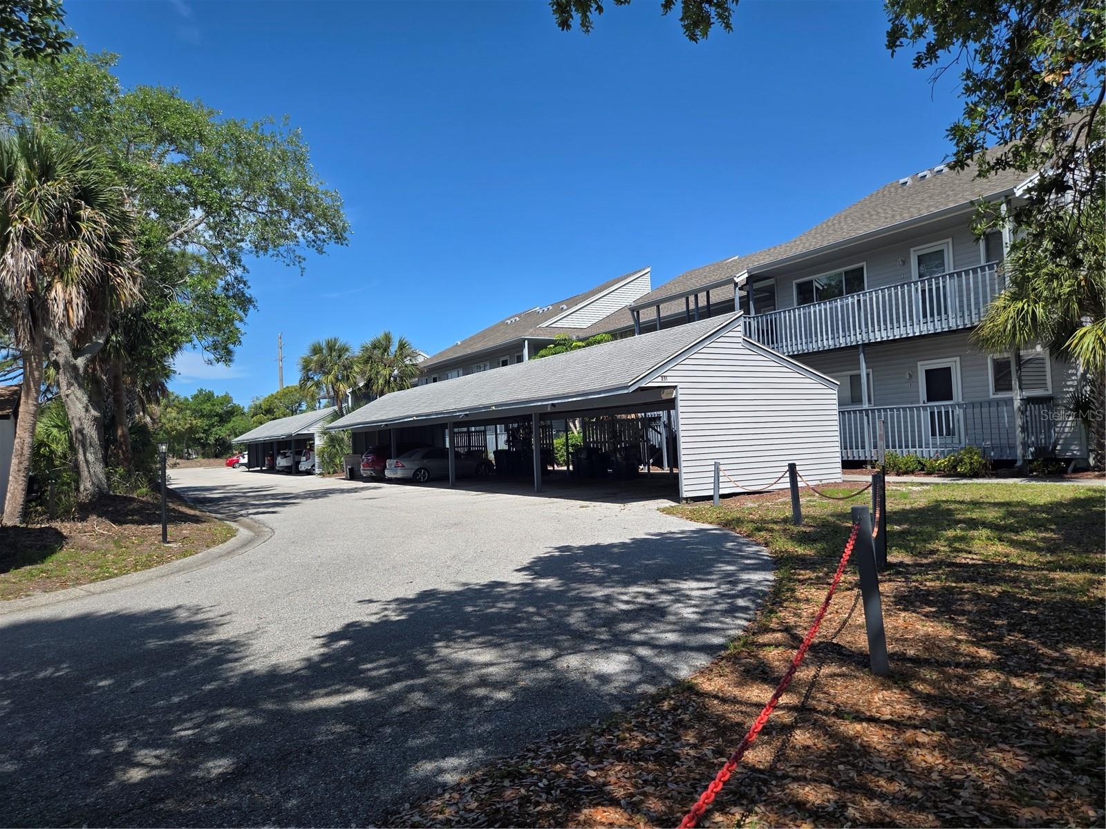 SAYBROOK MANOR - Residential