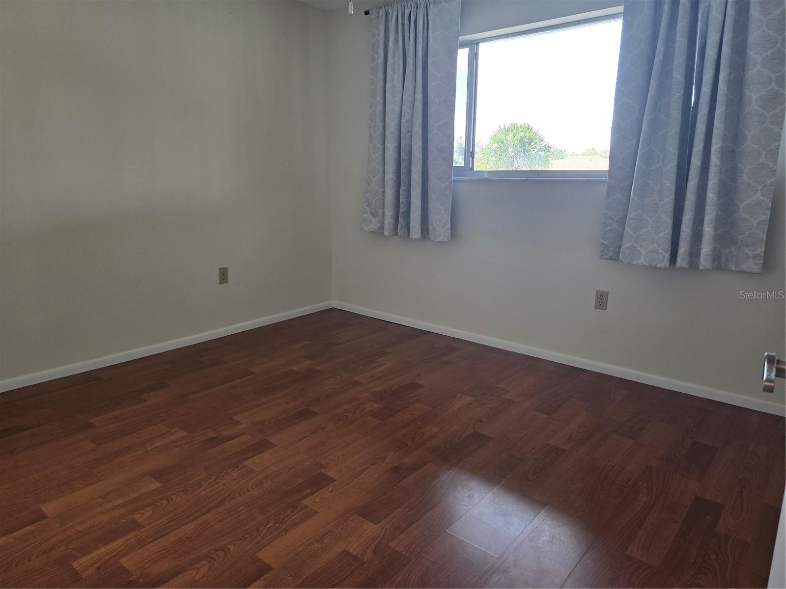 SAYBROOK MANOR - Residential