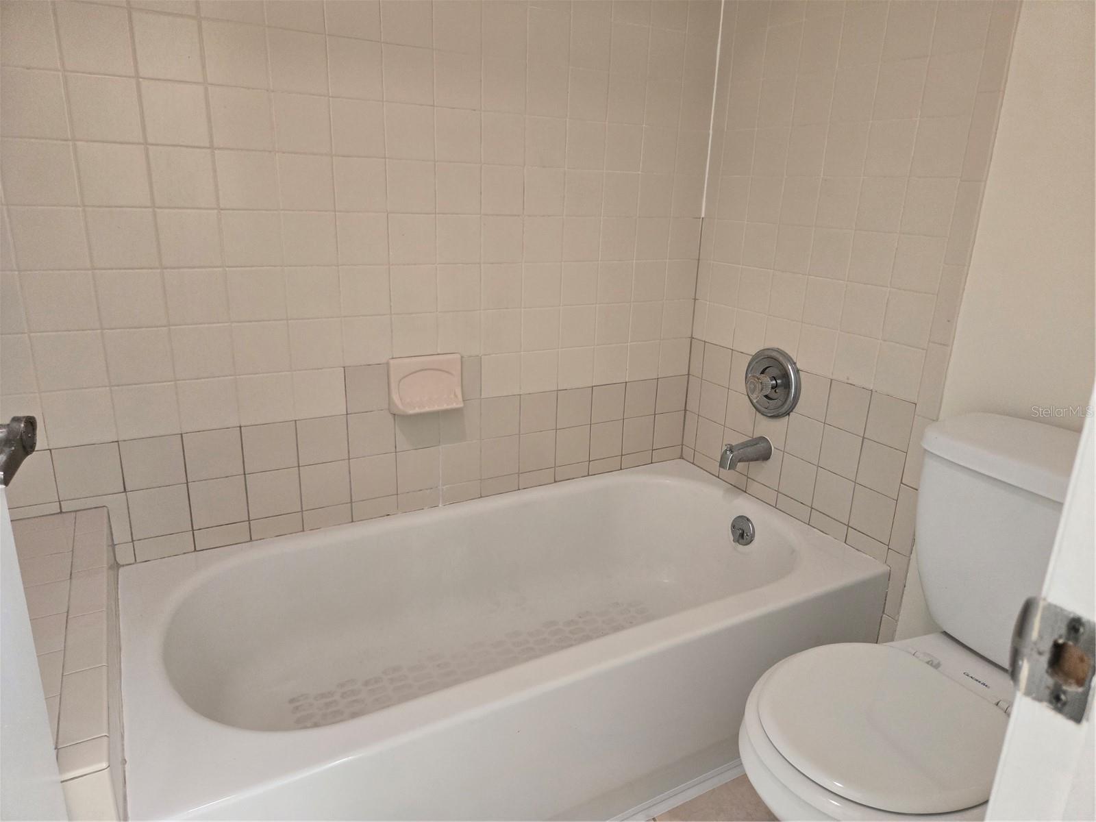 SAYBROOK MANOR - Residential