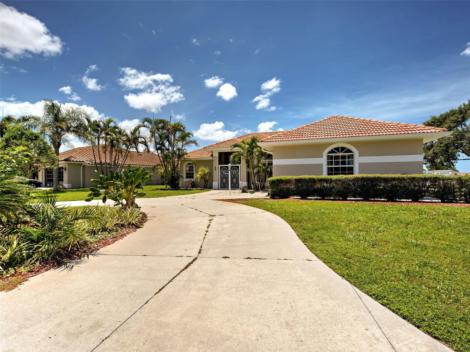 1136 DEARDON DRIVE