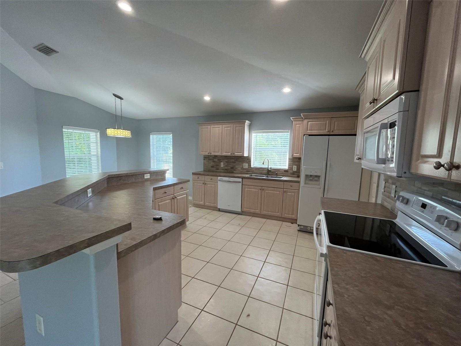 PORT CHARLOTTE SUB 36 - Residential Lease