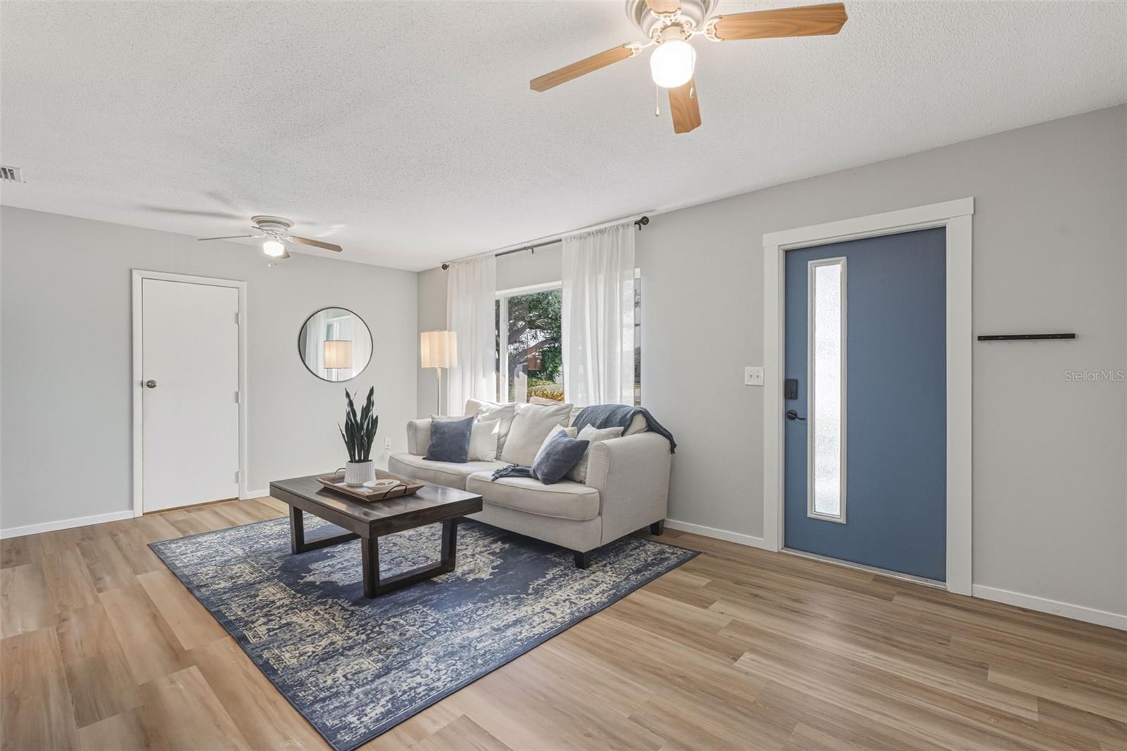 SOUTH VENICE - Residential