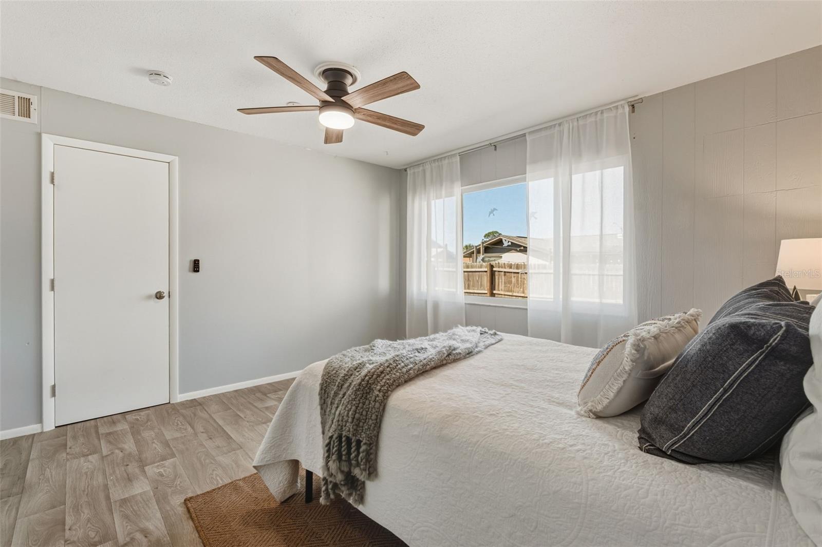 SOUTH VENICE - Residential