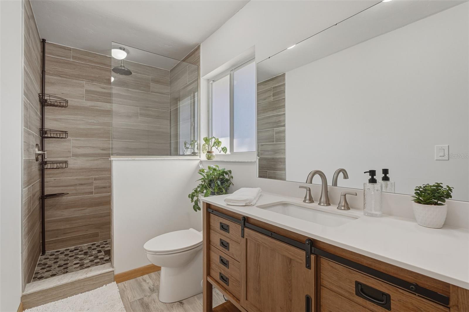 SOUTH VENICE - Residential