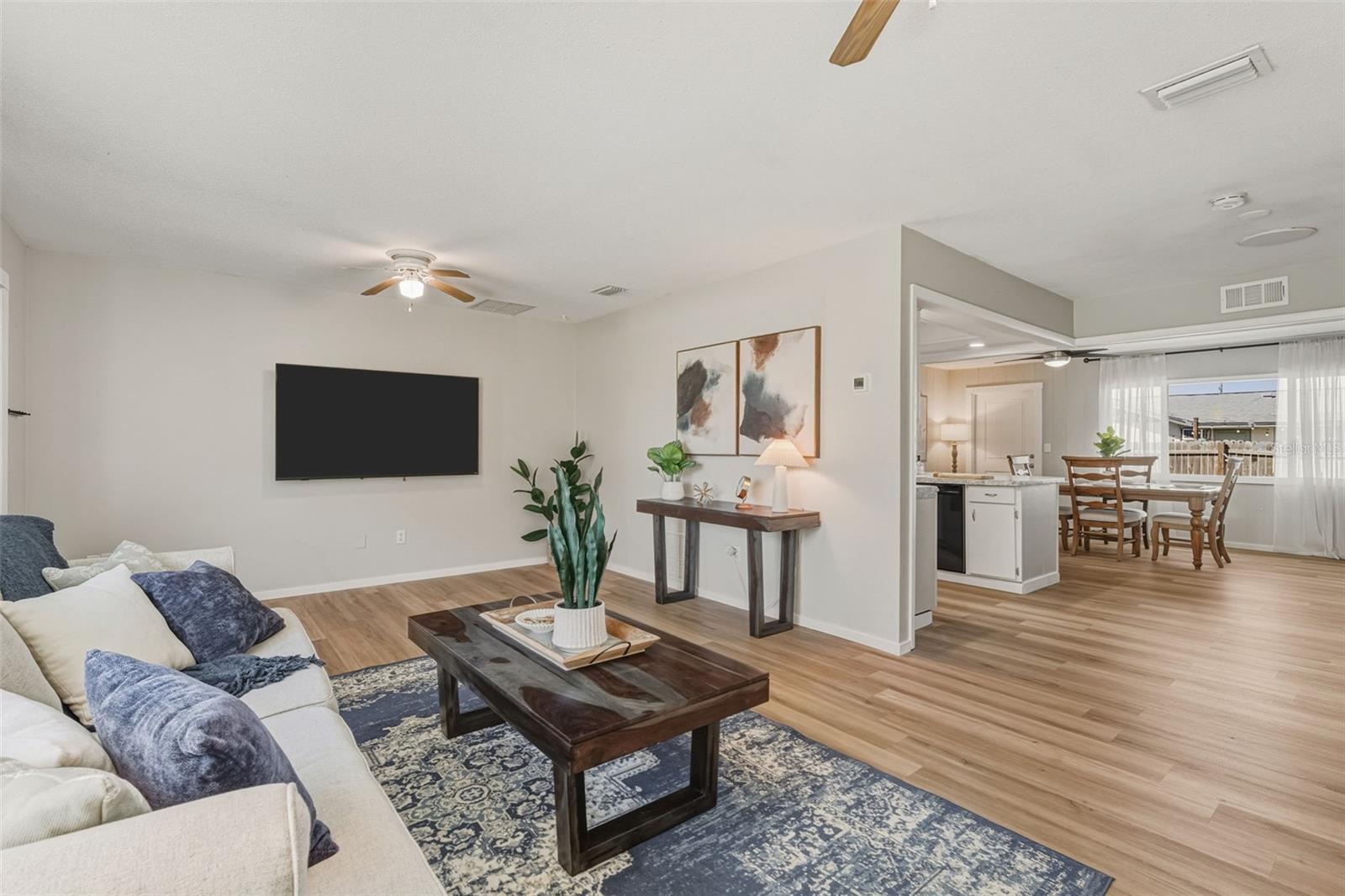 SOUTH VENICE - Residential