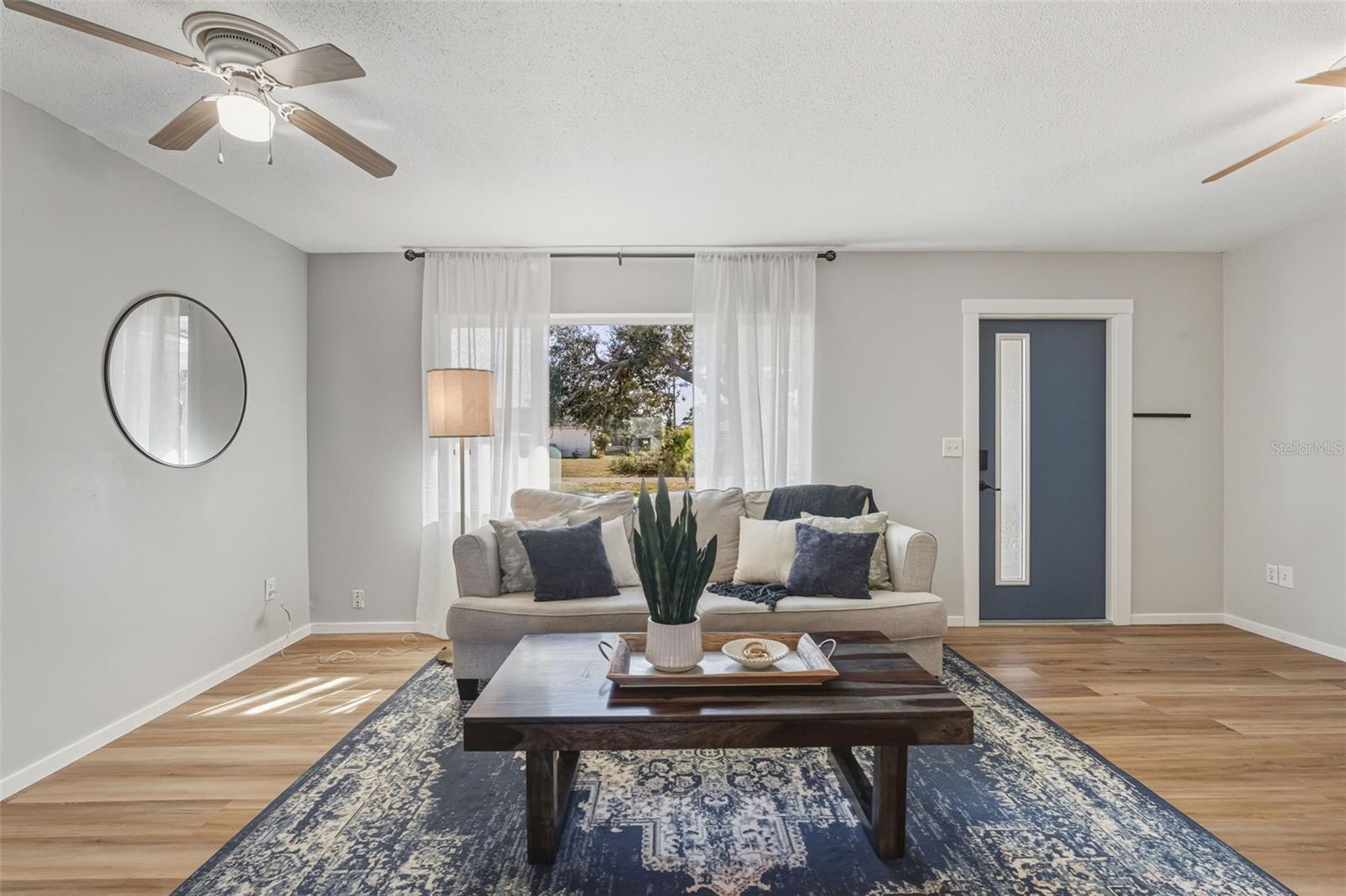 SOUTH VENICE - Residential