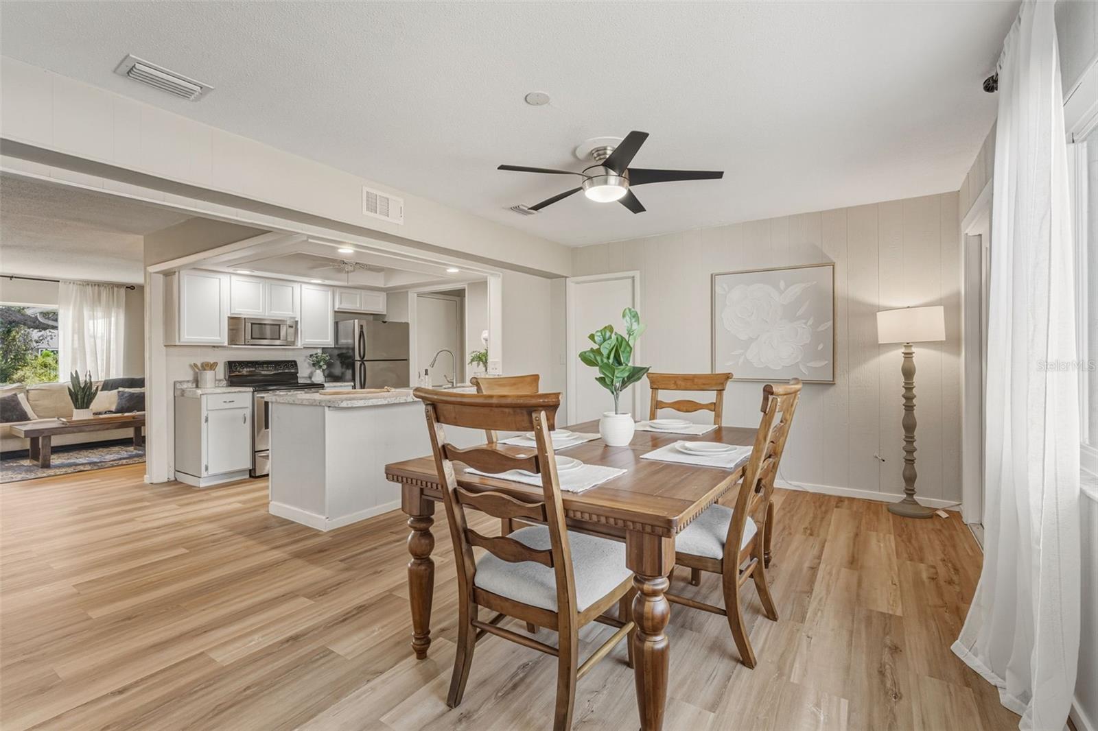 SOUTH VENICE - Residential