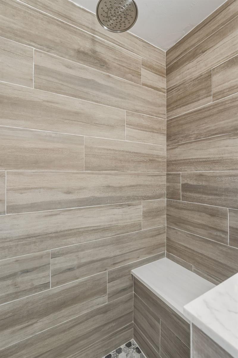 SOUTH VENICE - Residential