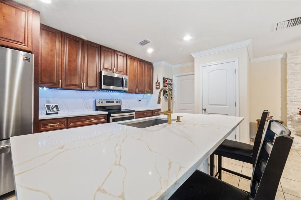 Photo of 7604 Sunshine Bridge Avenue, Gibsonton, FL 33534 (MLS # TB8441086)