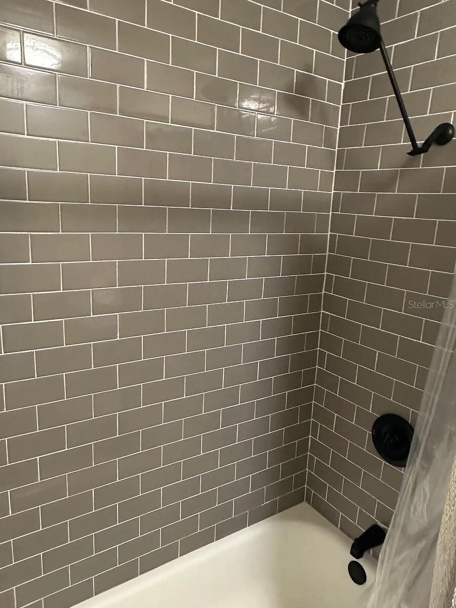 LAKEWOOD PLACE - Residential Income