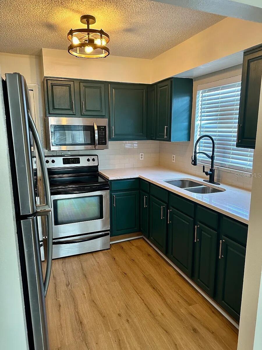 LAKEWOOD PLACE - Residential Income