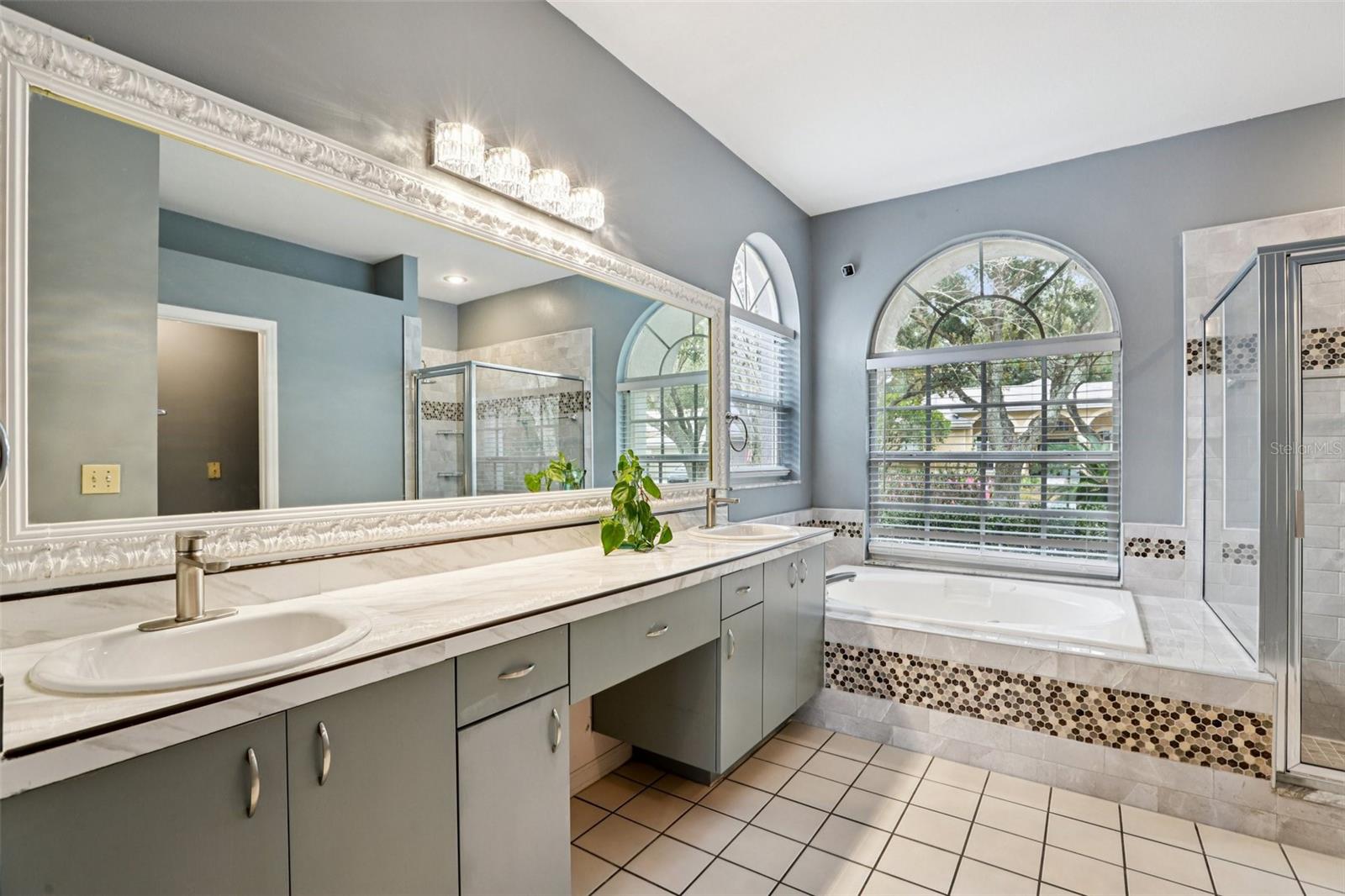 HUNTERS GREEN PRCL 14A PHAS - Residential