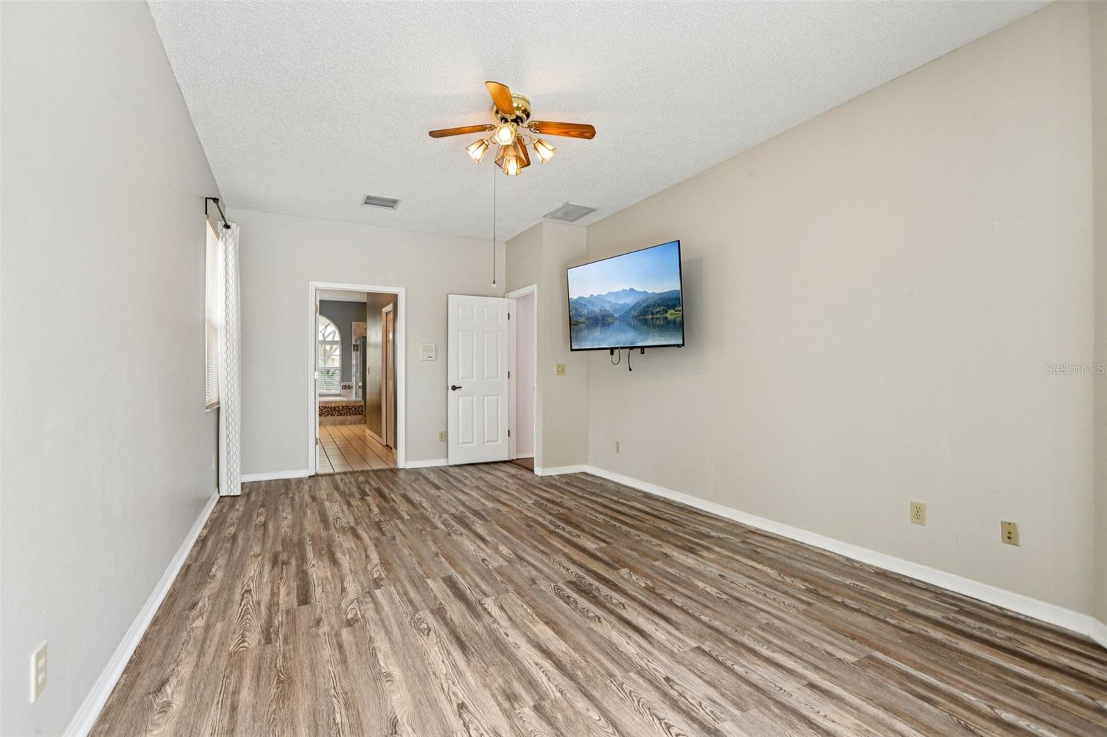 HUNTERS GREEN PRCL 14A PHAS - Residential