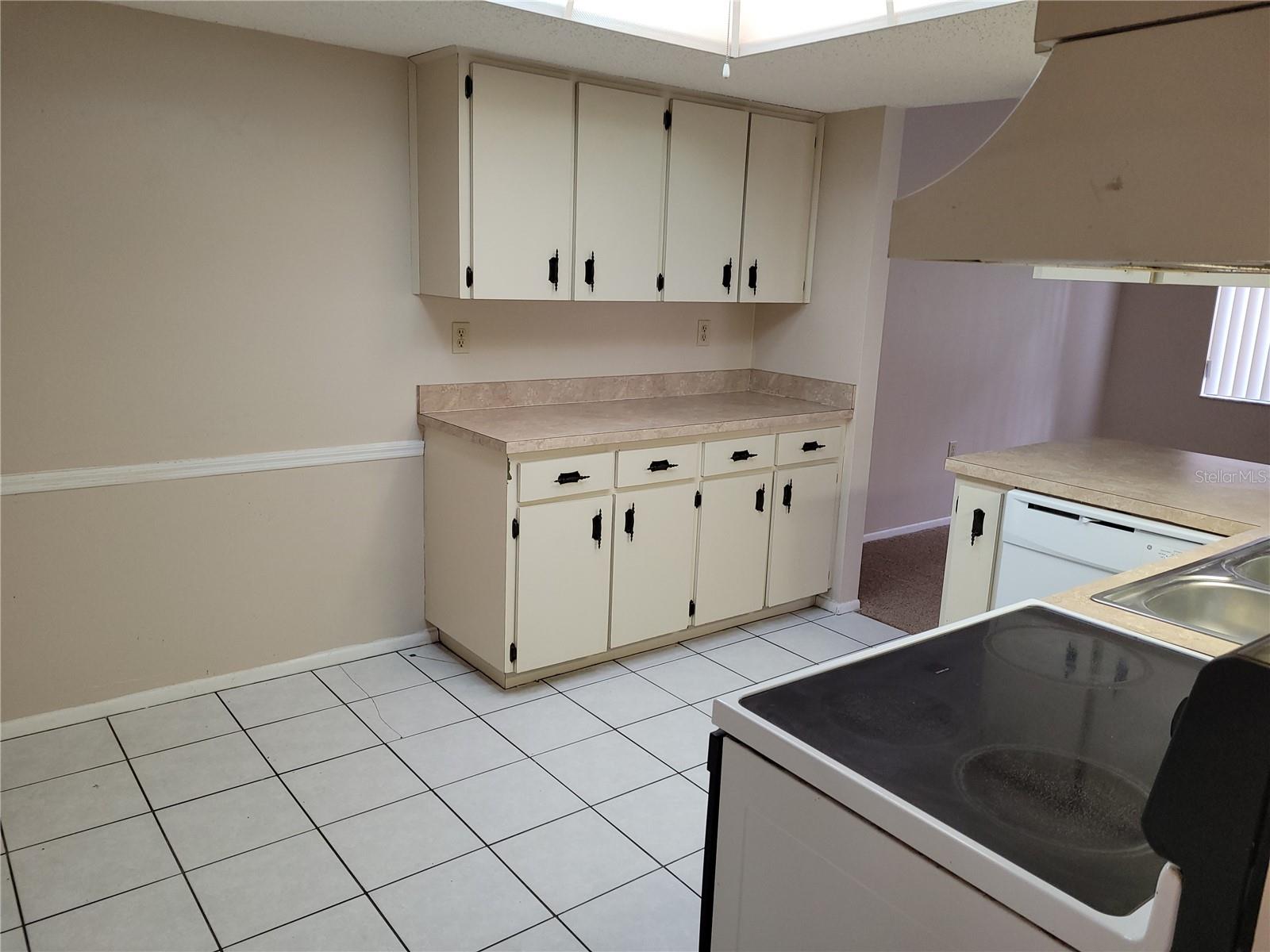 YORKTOWN AT BEACON PLACE - Residential Lease