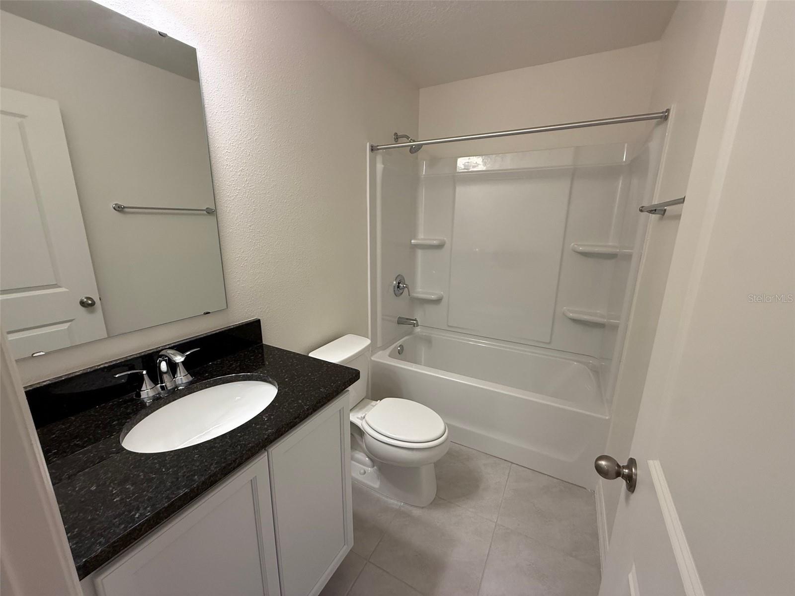 RESERVE/FRST LK PH 1 - Residential Lease