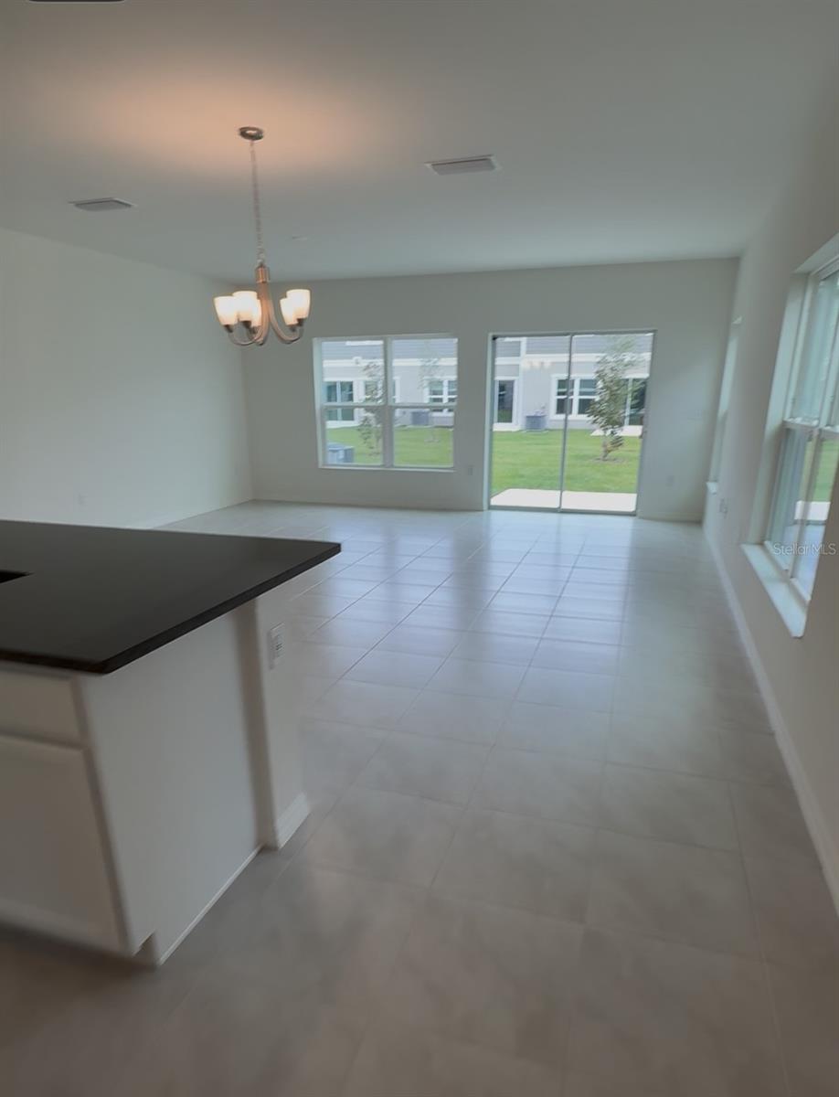 RESERVE/FRST LK PH 1 - Residential Lease