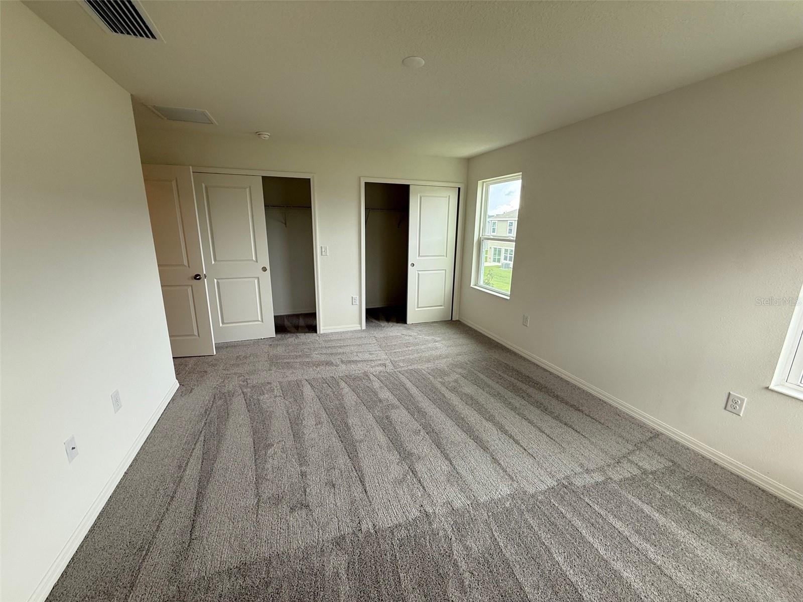 RESERVE/FRST LK PH 1 - Residential Lease