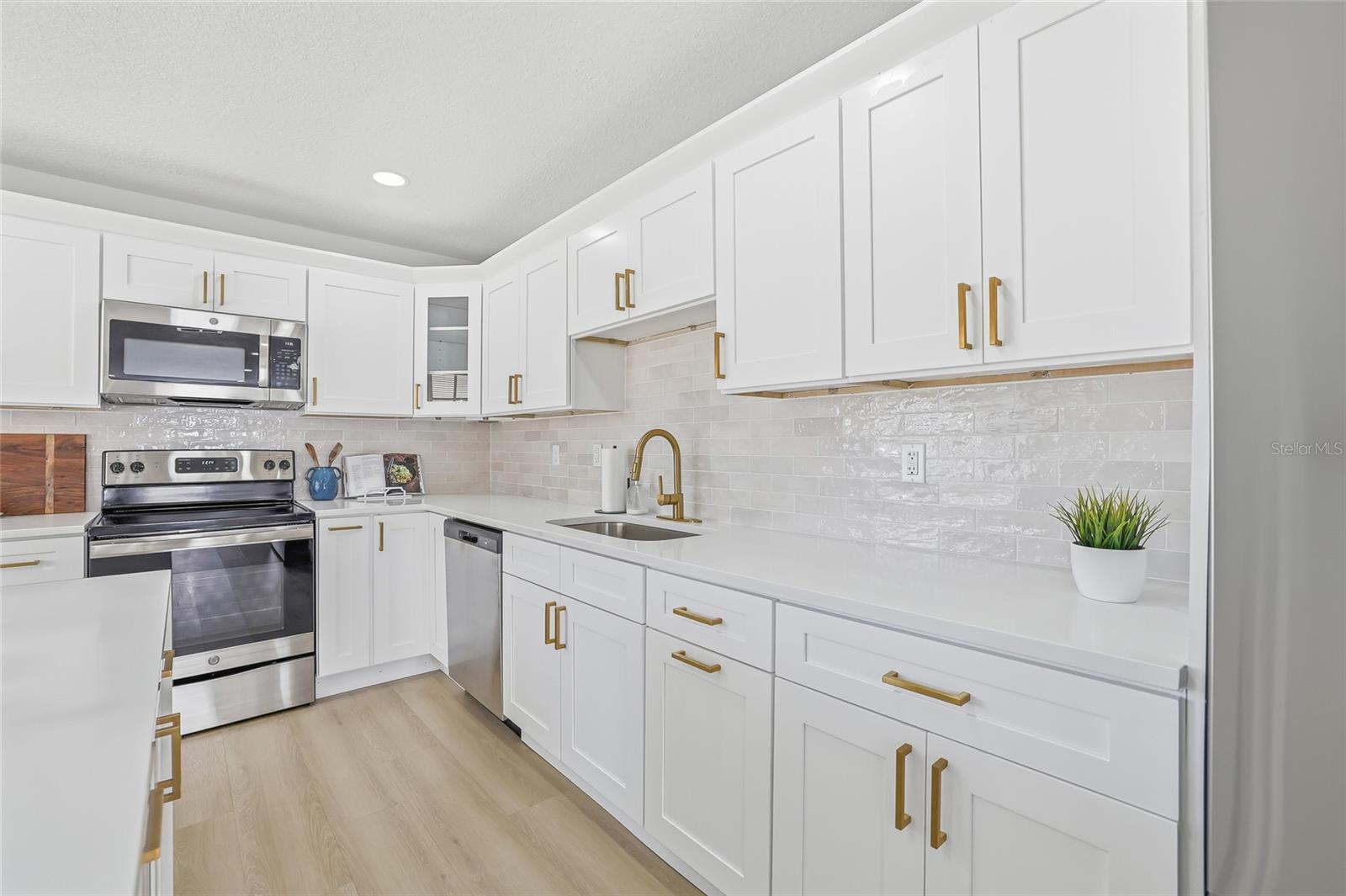 TREASURE PK - Residential