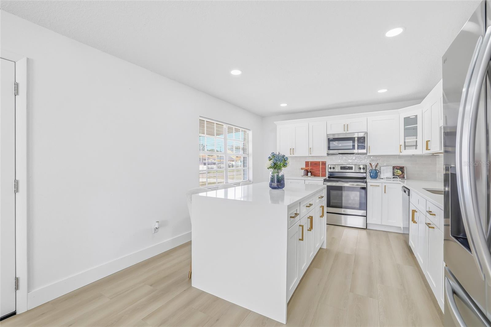 TREASURE PK - Residential