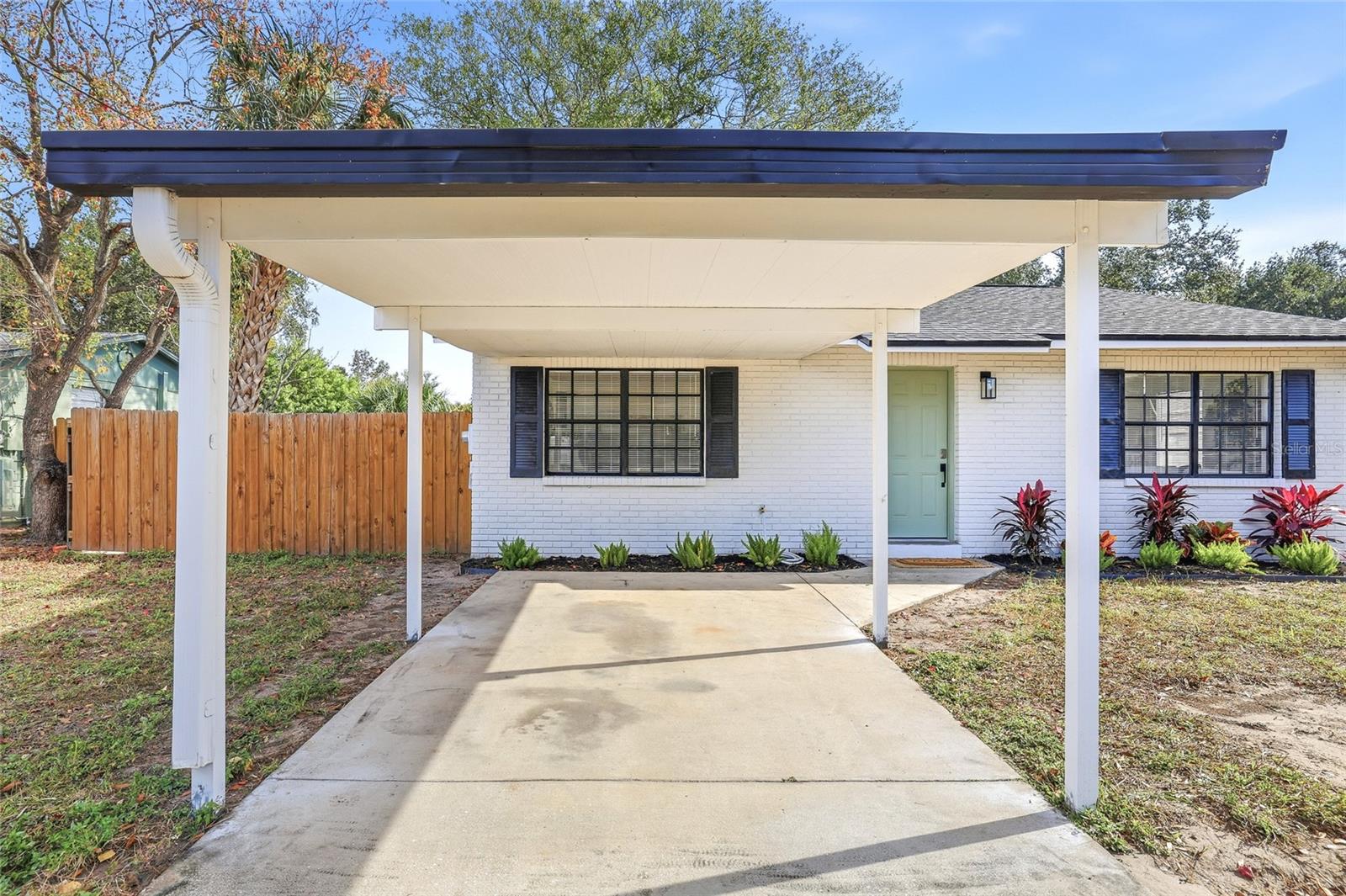 TREASURE PK - Residential