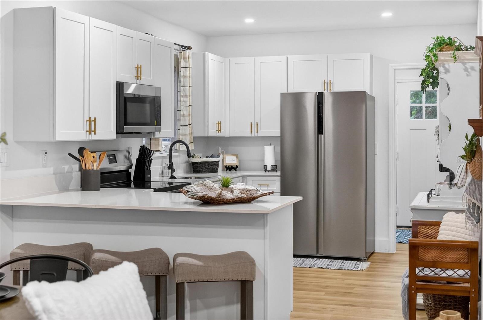 MOUNT DORA GRANITE STATE COURT - Residential