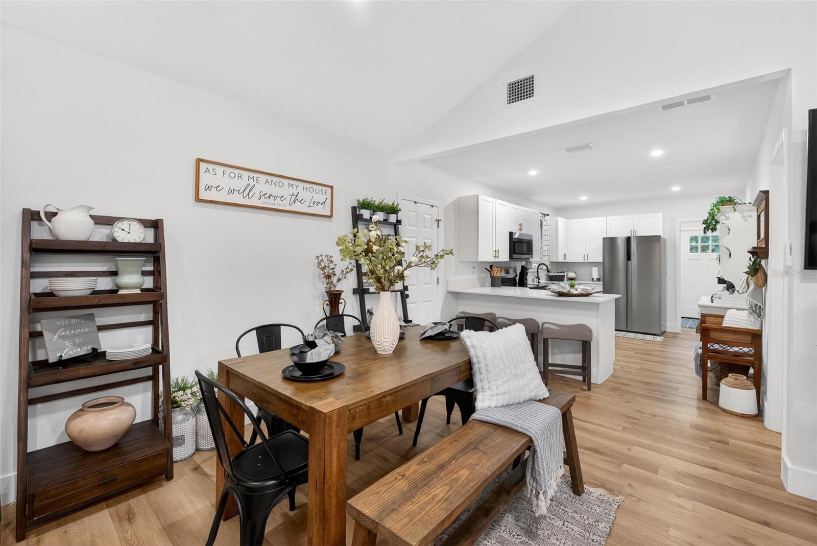 MOUNT DORA GRANITE STATE COURT - Residential