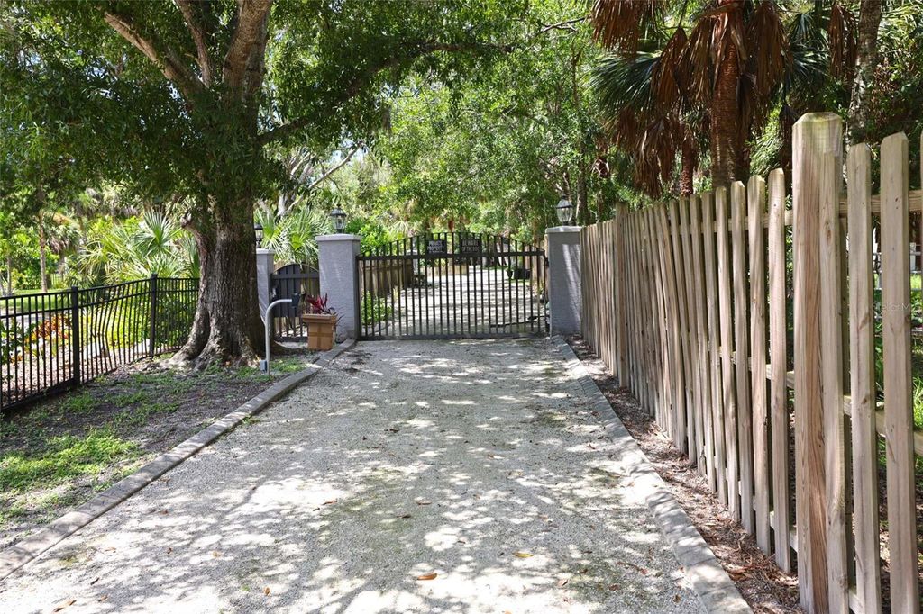 Photo of 500 Suffolk Circle, Nokomis, FL 34275 (MLS # A4662957)