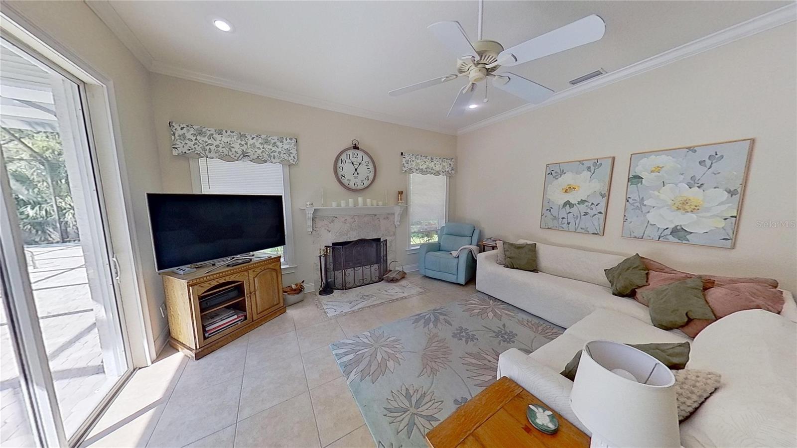 MISSION VALLEY ESTATE SEC A - Residential