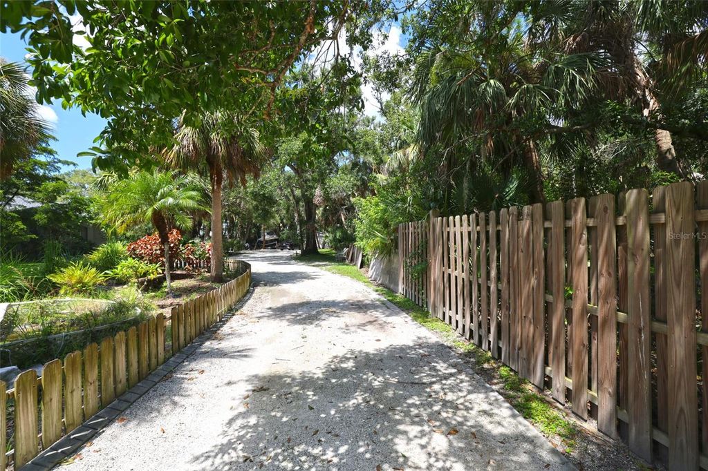 Photo of 500 Suffolk Circle, Nokomis, FL 34275 (MLS # A4662957)