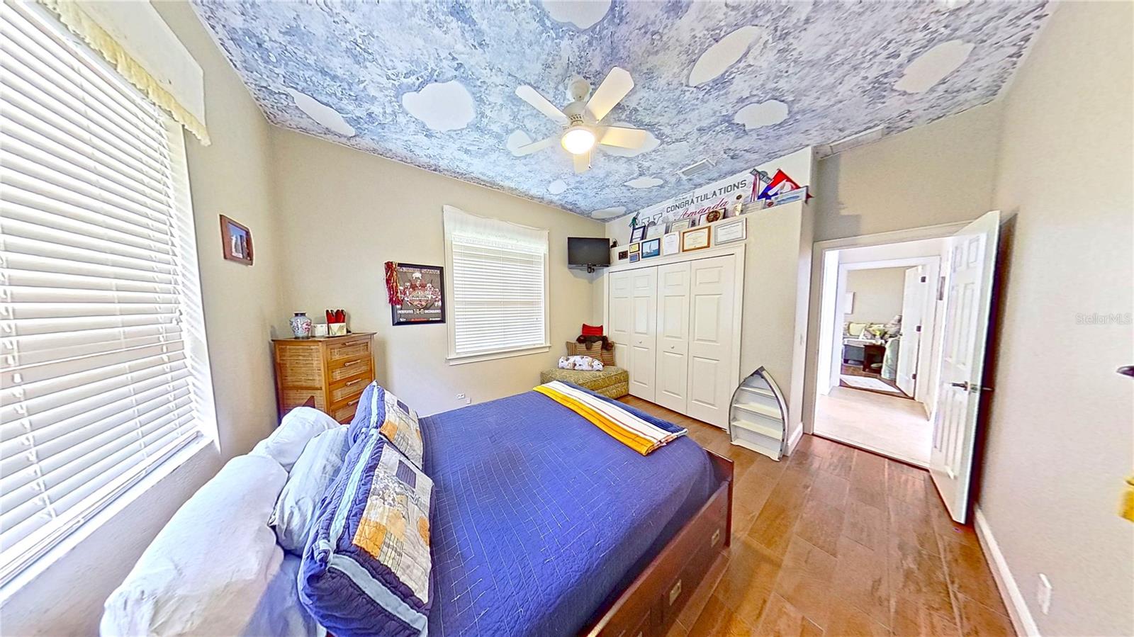 MISSION VALLEY ESTATE SEC A - Residential