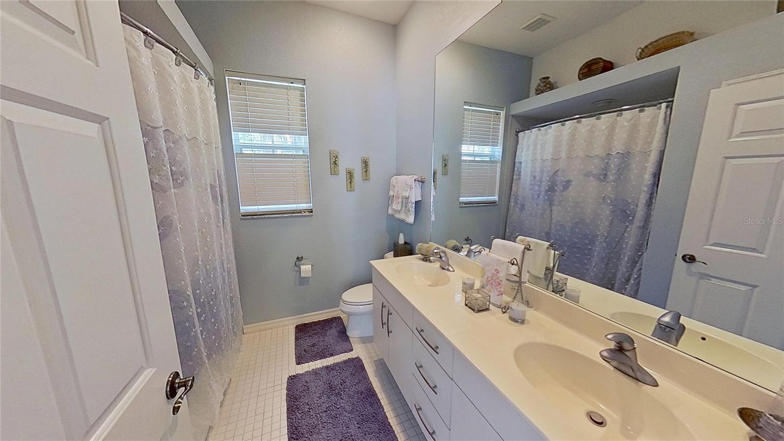 MISSION VALLEY ESTATE SEC A - Residential
