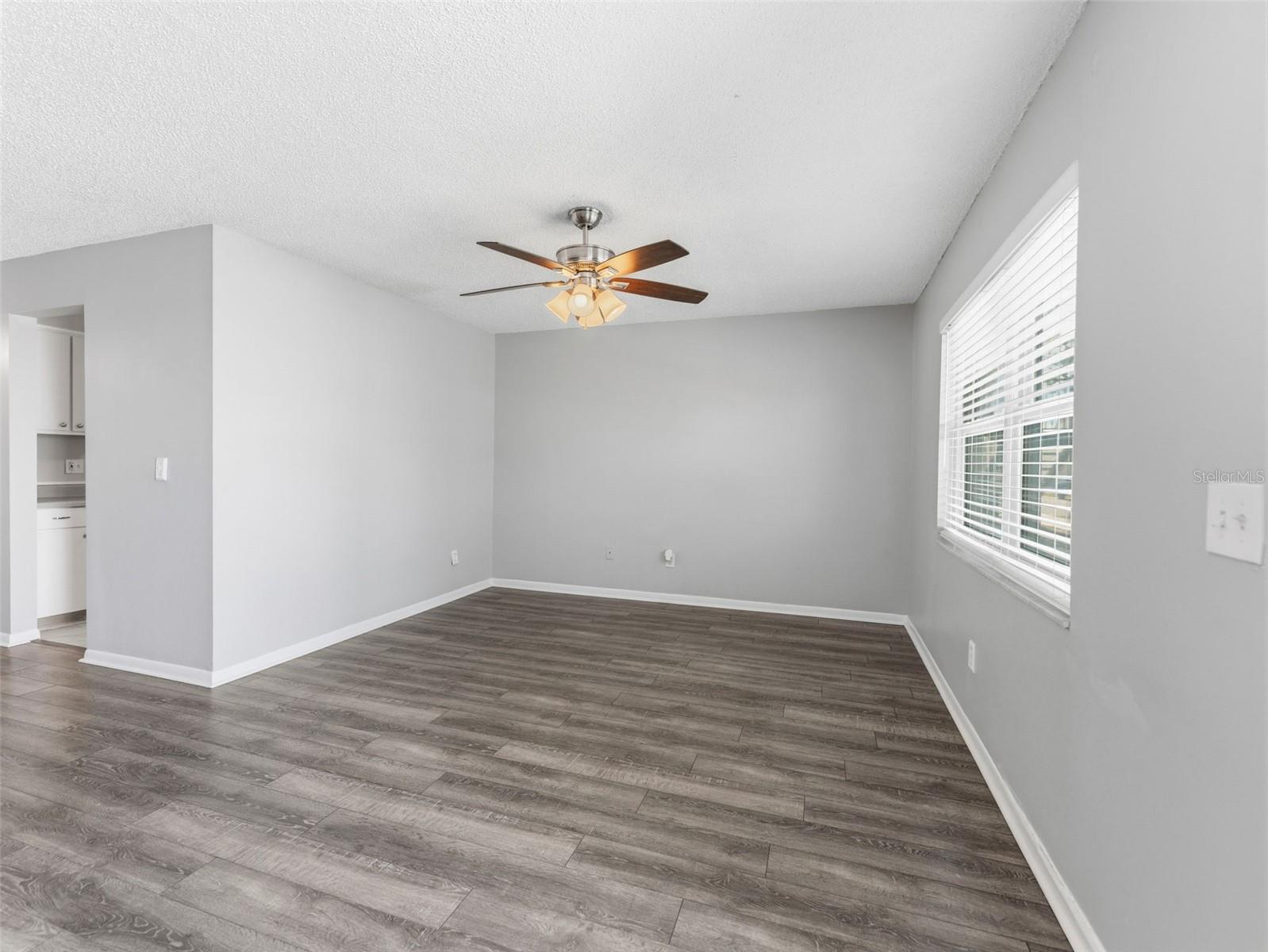 9109 W HILLSBOROUGH AVENUE J107