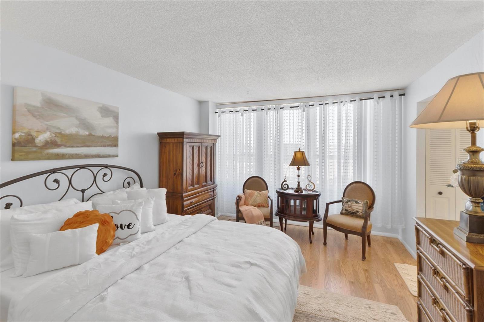 OCEAN 01 CONDO - Residential Lease