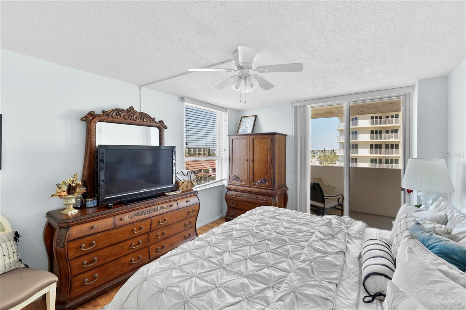 OCEAN 01 CONDO - Residential Lease
