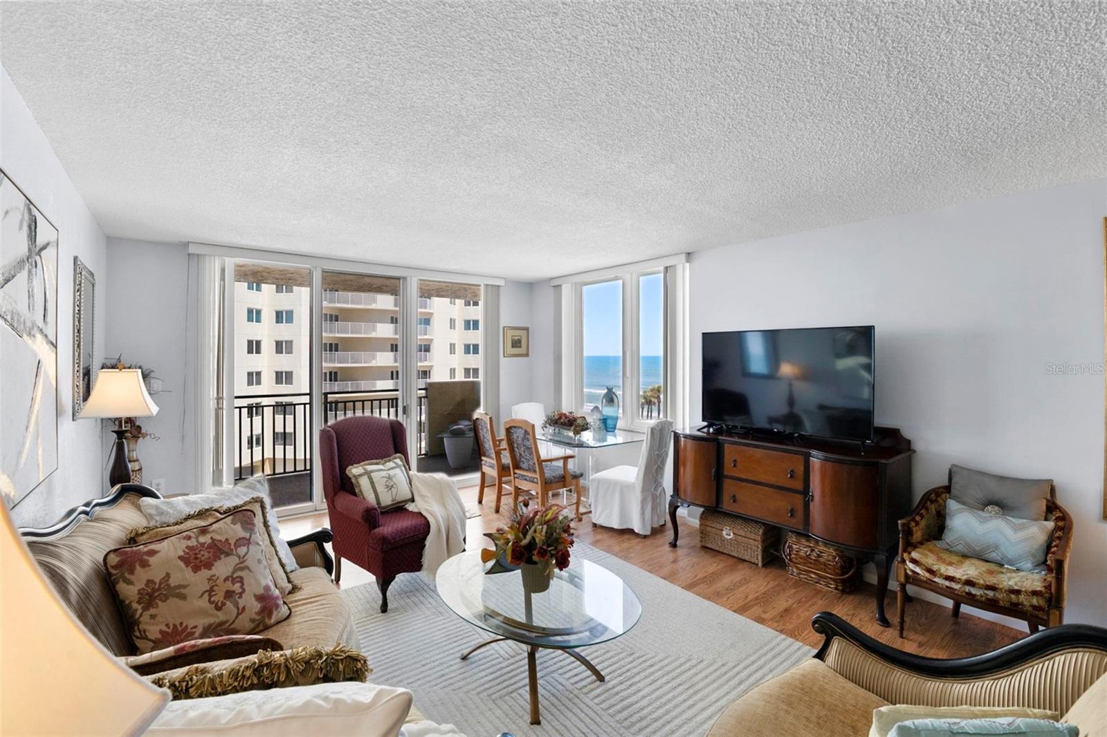 OCEAN 01 CONDO - Residential Lease