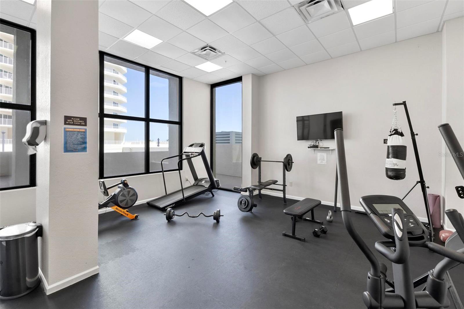 OCEAN 01 CONDO - Residential Lease