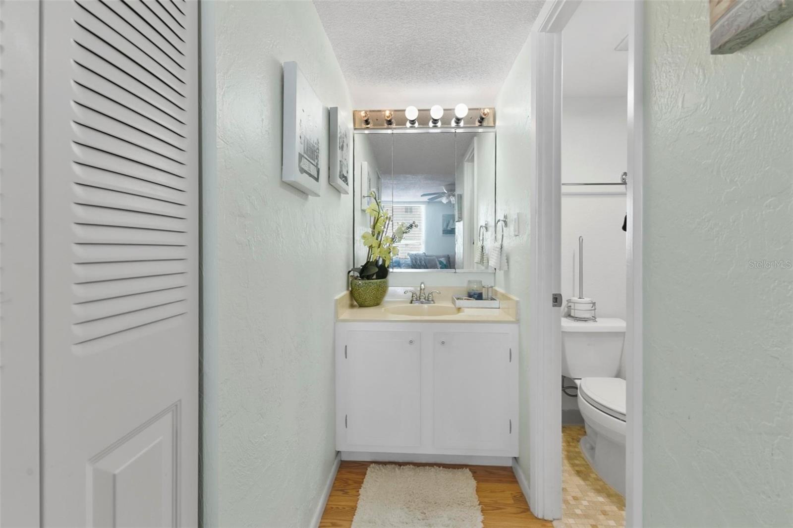 OCEAN 01 CONDO - Residential Lease