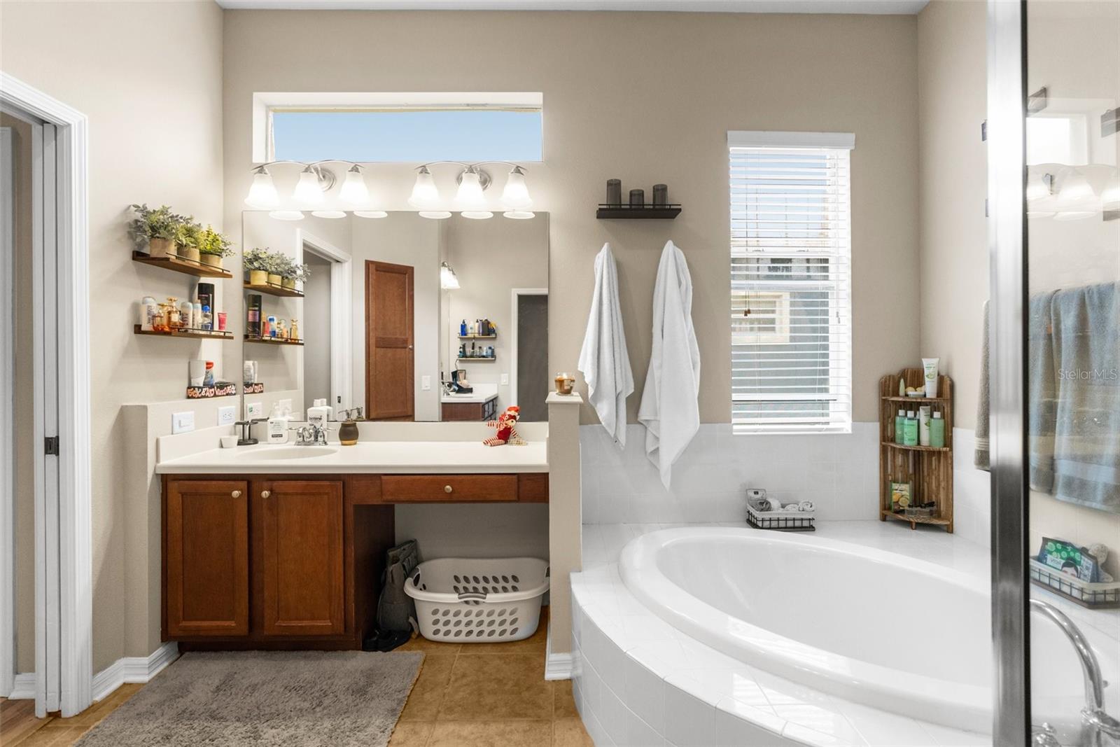 LAKESHORE RANCH PH I - Residential