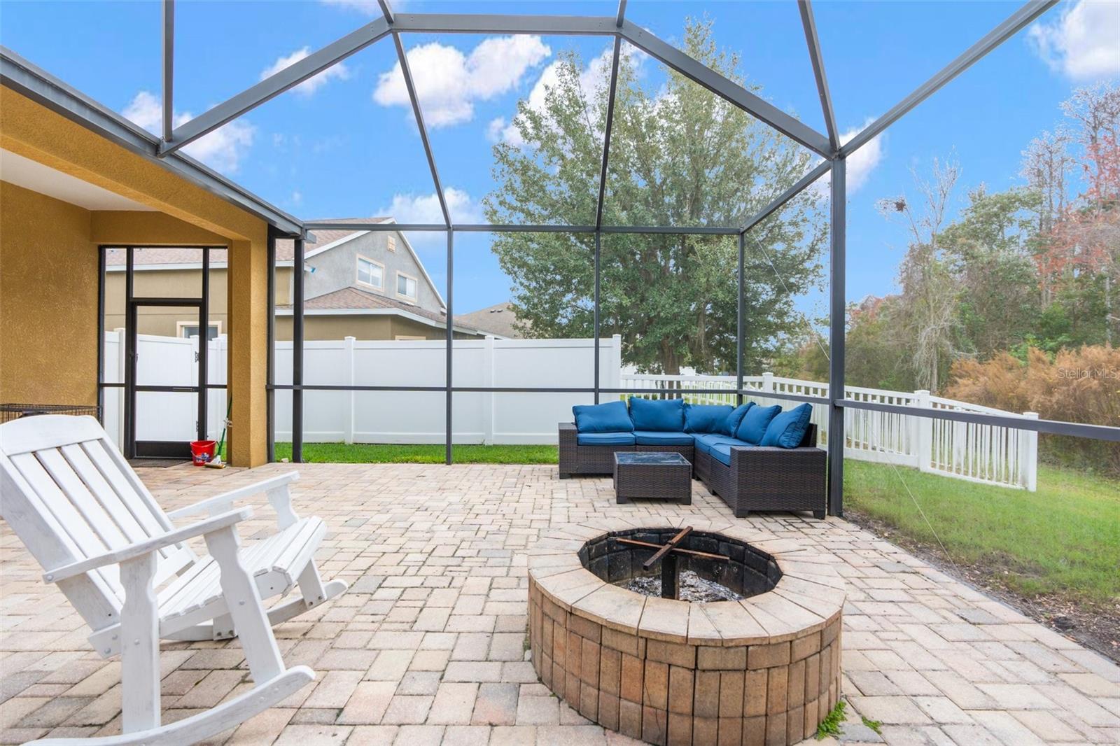 LAKESHORE RANCH PH I - Residential