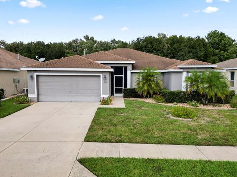 A home in LAKELAND