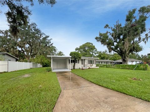 Photo of 1103 N Nancy Terrace, Plant City, FL 33563 (MLS # O6340911)