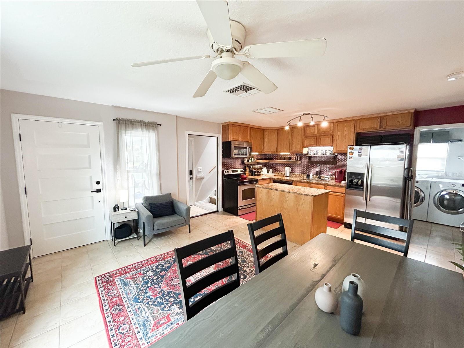 312 W HULL AVENUE