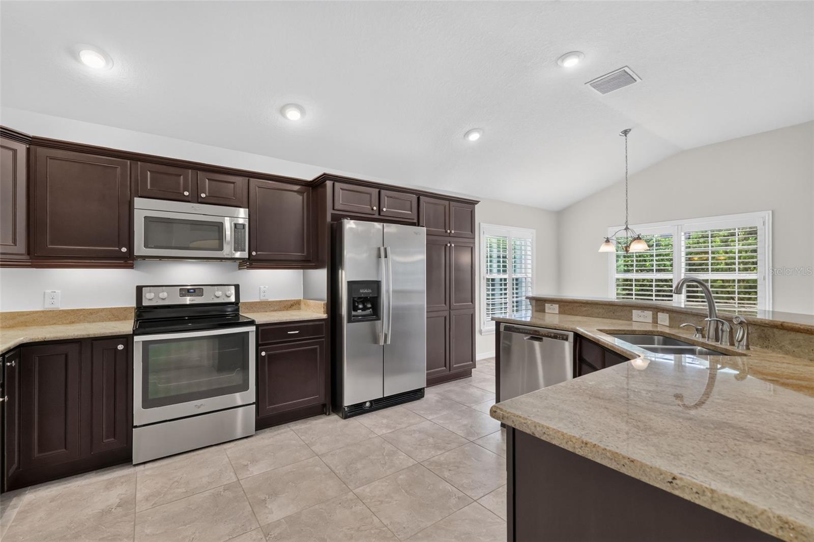 3376 MAYFLOWER LOOP