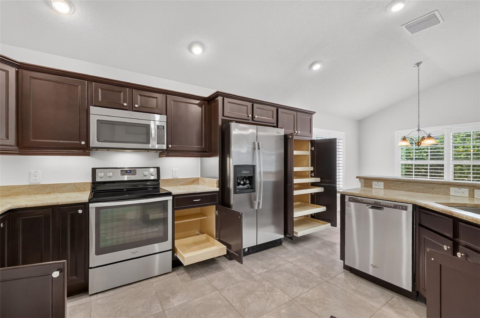 3376 MAYFLOWER LOOP