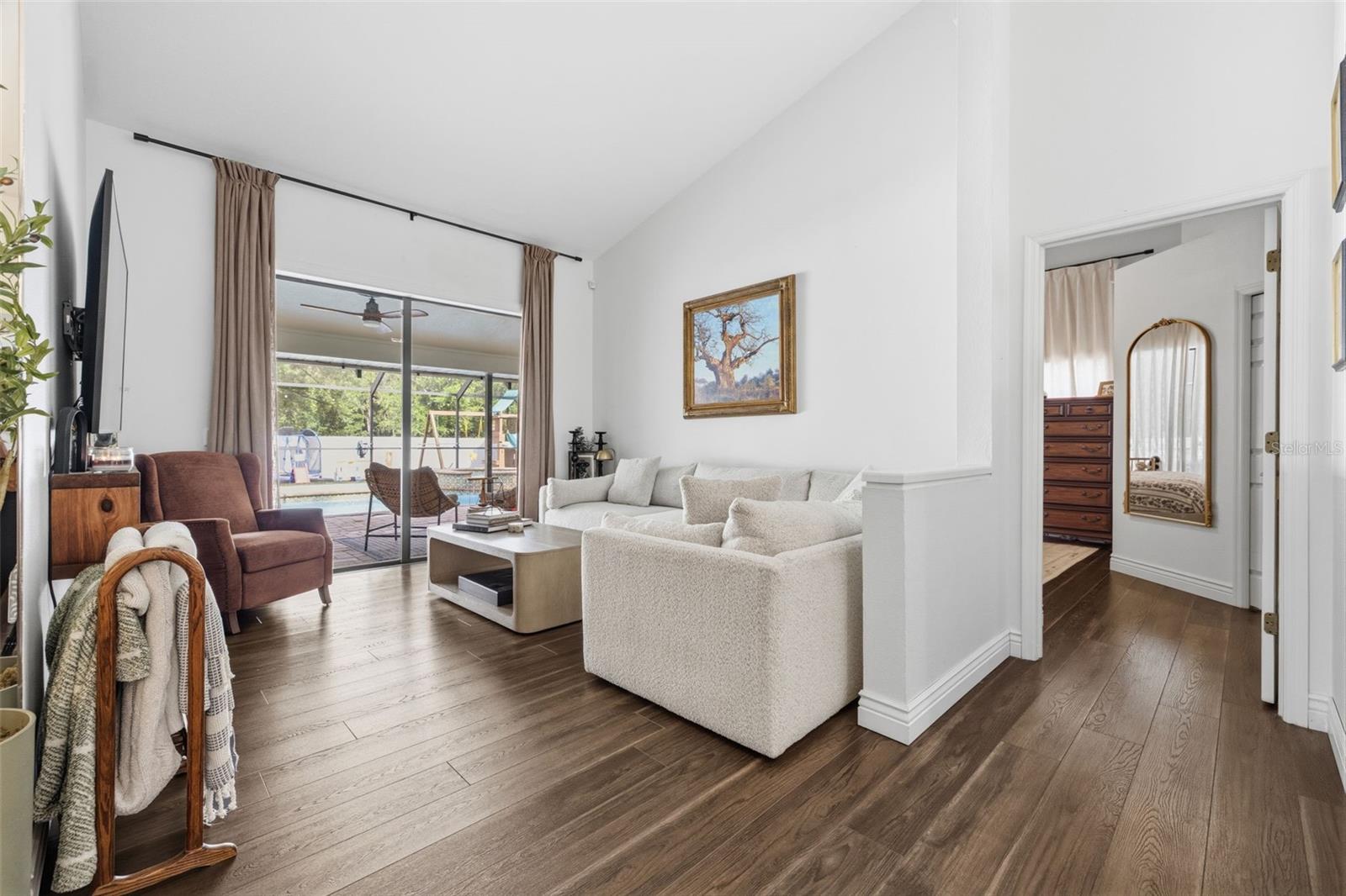 WOODRIDGE - Residential
