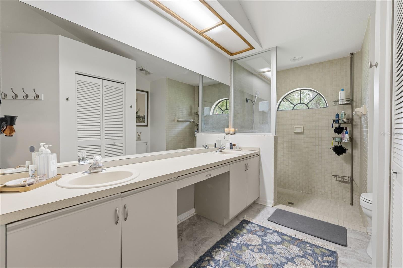 WOODRIDGE - Residential