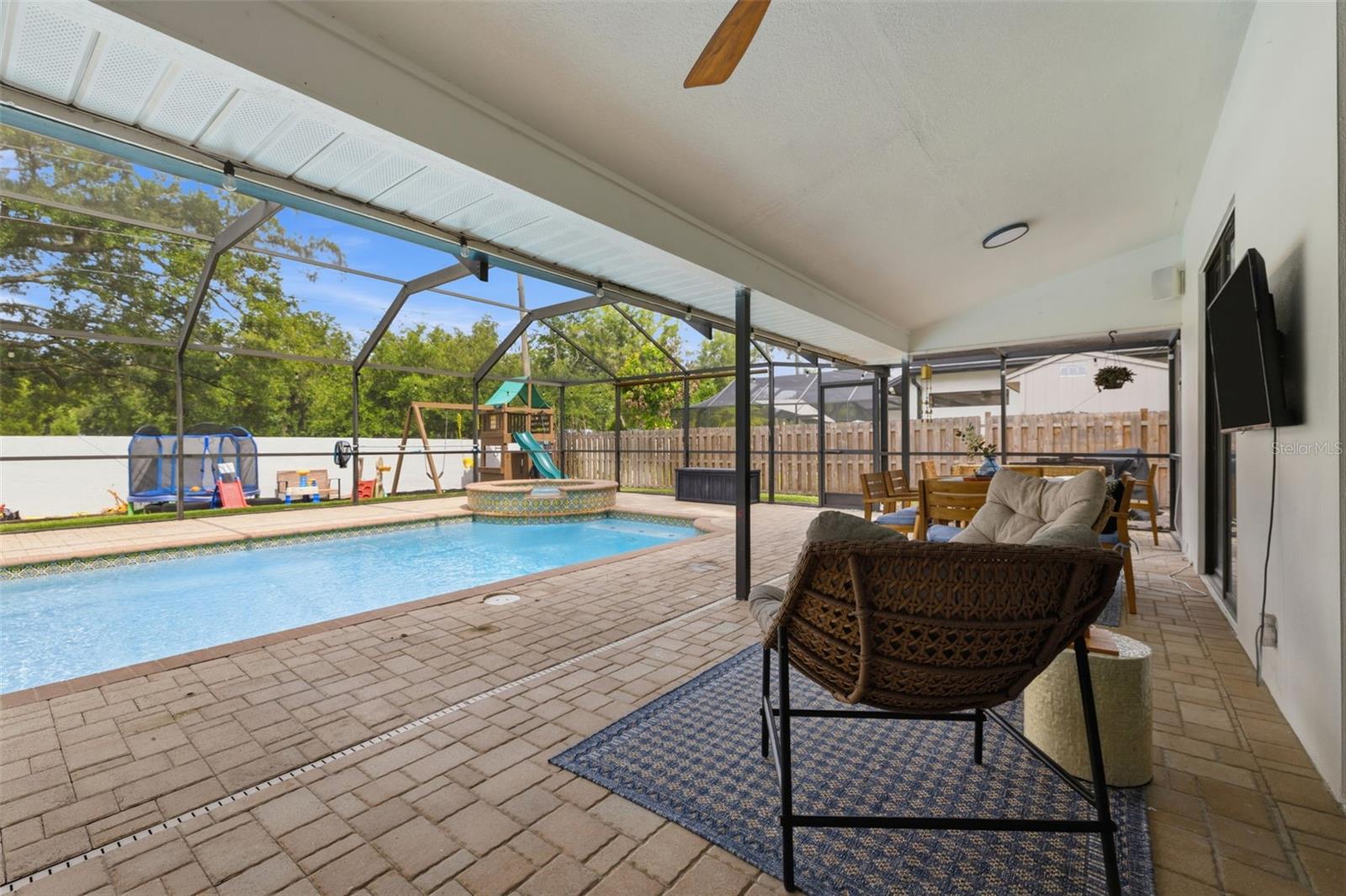 WOODRIDGE - Residential