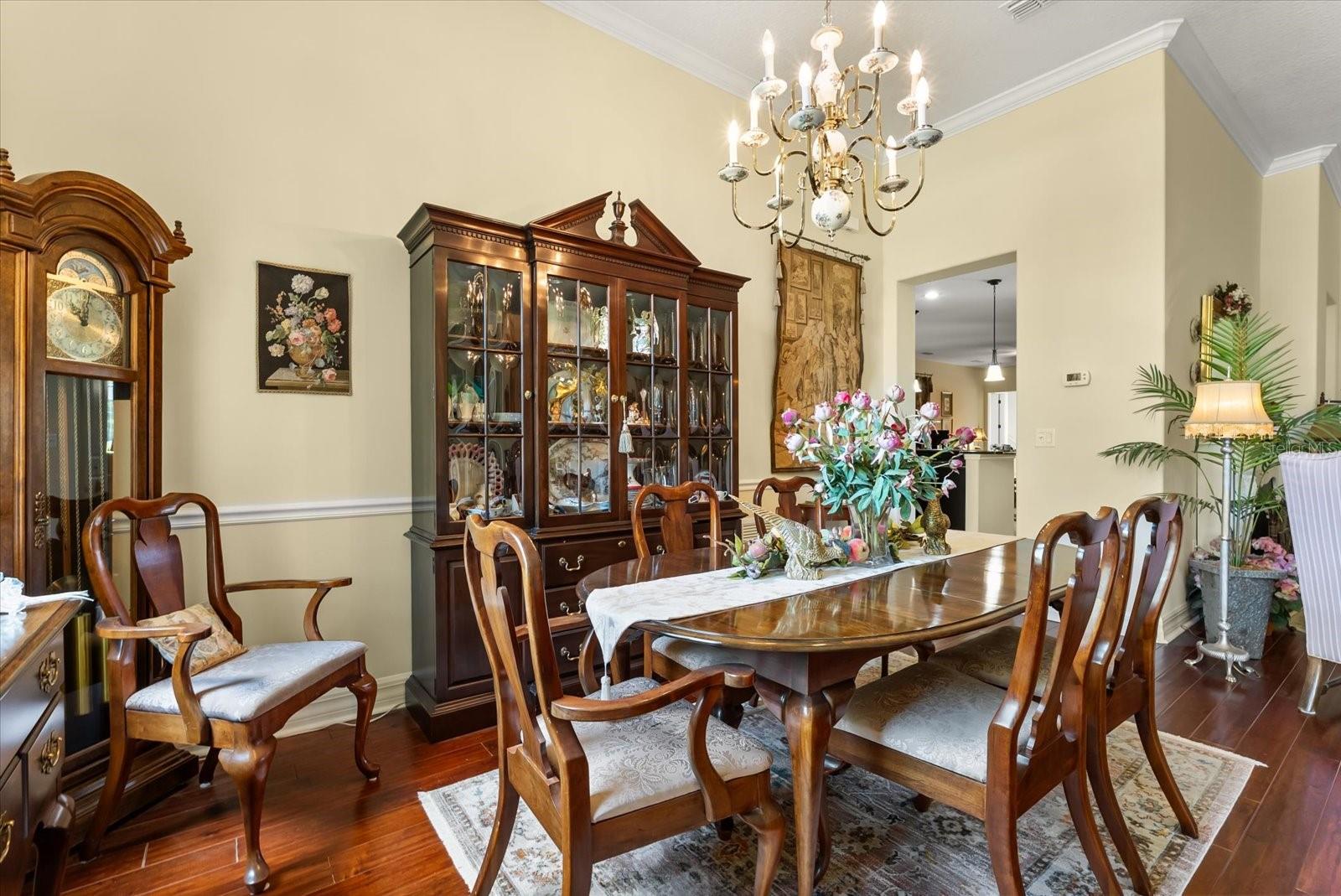 HEATHROW COUNTRY ESTATE - Residential