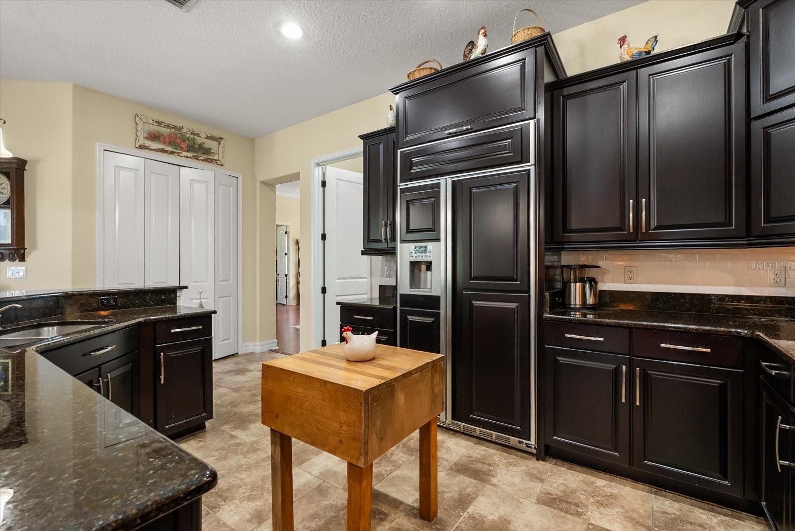 HEATHROW COUNTRY ESTATE - Residential