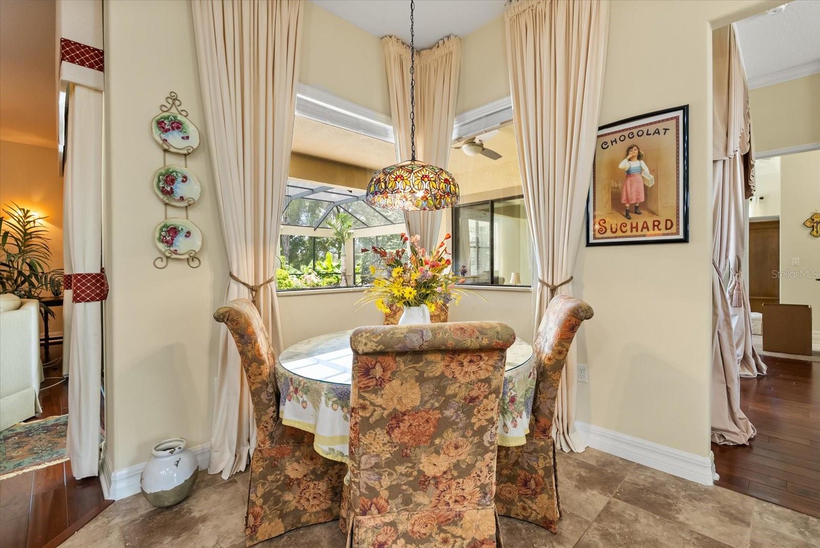 HEATHROW COUNTRY ESTATE - Residential